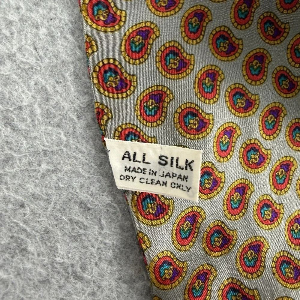 Vintage Baar & Bear Silk Neck Scarf Ascot Paisley Made Japan 58x3 Flat End